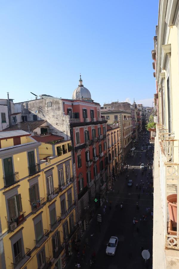 Appartamento Smile In Toledo Napoli Esterno foto